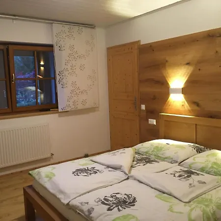 Ferienwohnung Froehlich Apartament Pruggern